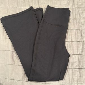 aritzia flare leggings